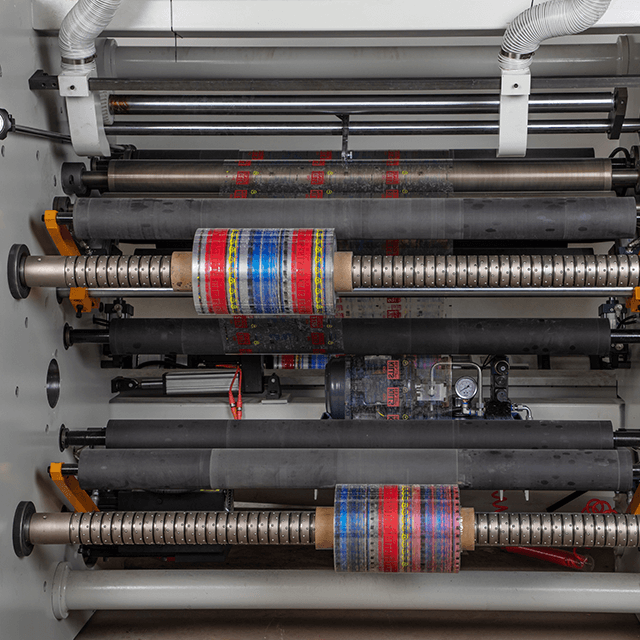 2022 PLC Control Film Slitting And Rewinding Machine for Plastic Film in 400m/min